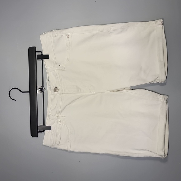 SEVEN7 White Bermuda Shorts - Picture 2 of 11